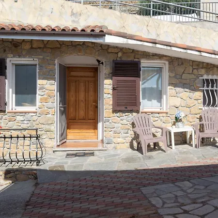 Laura By Interhome *