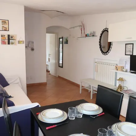 Laura By Interhome Sanremo