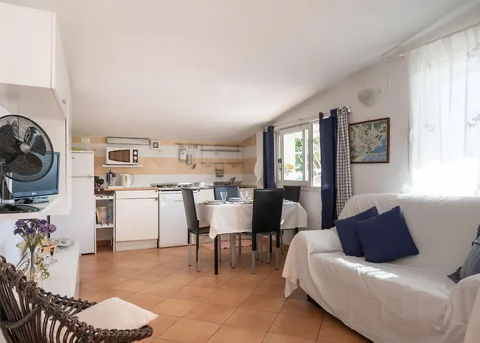 Casa vacanze Laura By Interhome *