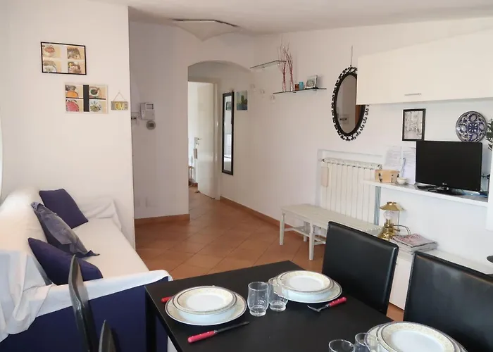 Laura By Interhome Sanremo